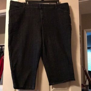 Liz Claiborne Dark Denim Jean Capris